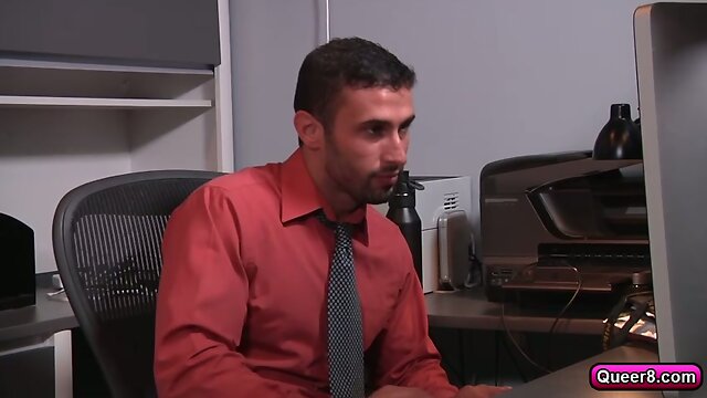 A Sex Therapist with Intimate Treatment