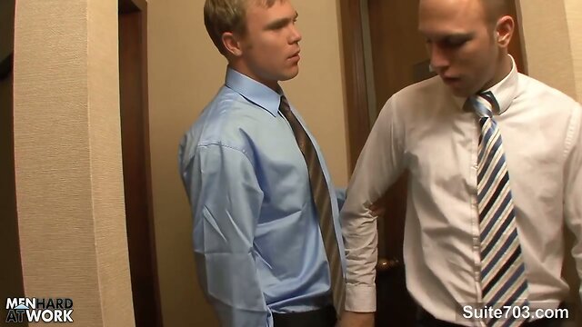 Kinky gays screwing in the office