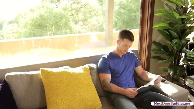 Hunk Luke Milan and Quentin Gainz in an immense cock