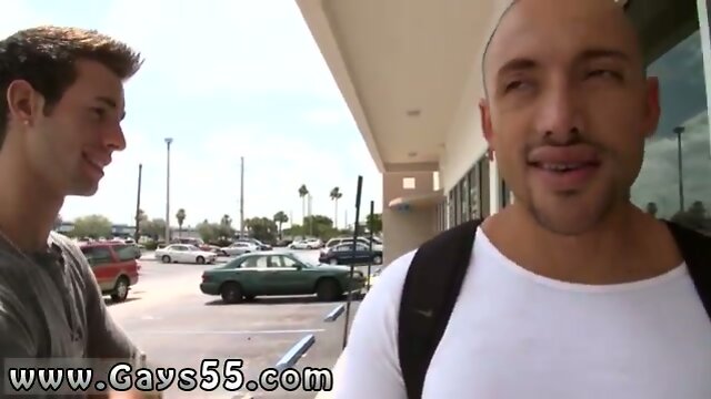 Guys Out in Public: Dude Loves Every Second of It. Stay