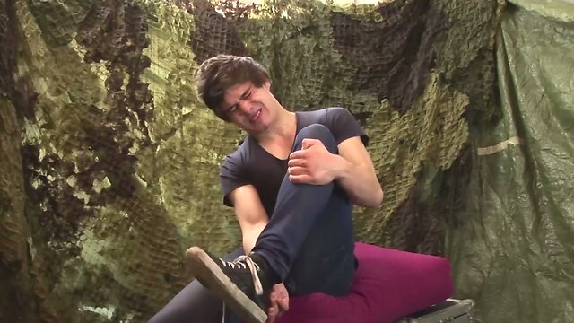 Muscular Steve Janatka Jacks Off