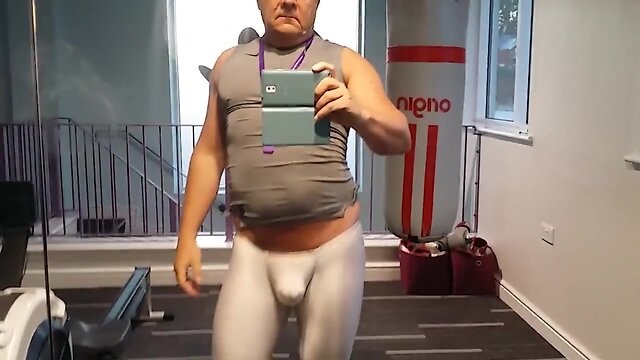 At the gym in Arroyamn tights