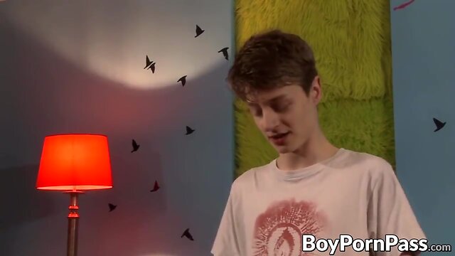 Bigdick bottom's tight ass hole slammed by enticing boy