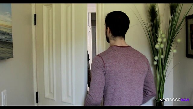 Nextdoorraw - pizza twink caught stealing customer's