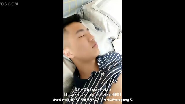 Handsome Chinese Student Gets Hot Asian Handjob & Male