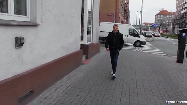 Czech hunter seduces a straight male with money czech