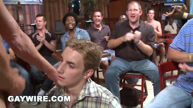 Gaywire crazy in the club with sausage party!