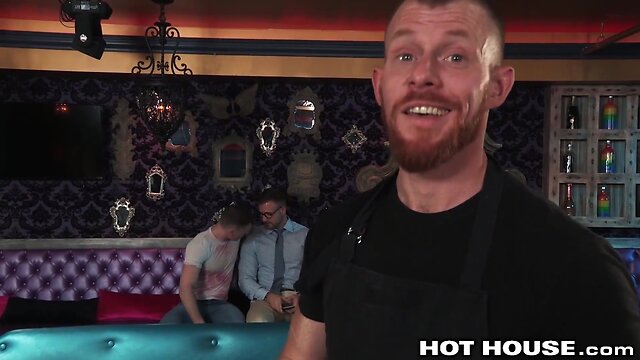 Hothouse hung dad austin wolf fucks cut hottie in hotel