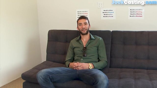 Casting amateurish otter masturbates on the couch