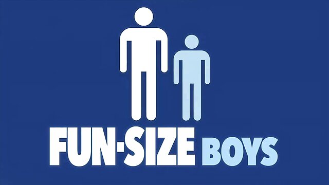 A Daddy-Twink Size Difference: Passionate Bareback Fun!