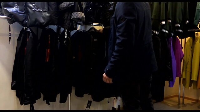Caught in the Act: Security Guard Gets Off to Amateur