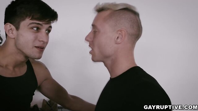 Justin matthews and elliot finn: unmistakable sexual