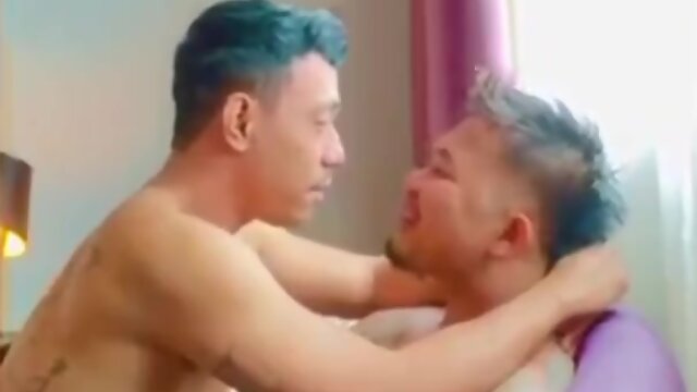 Indonesian stud jey gets fucked by beefy preman: