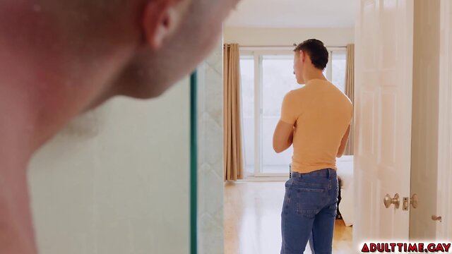 Raw twink fun with lucca mazzi and des irez: anal, big