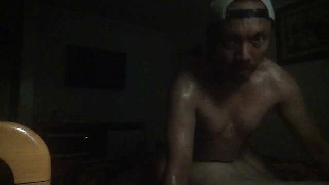 Xian_quatro dominates and fucks a hot ass on webcam -