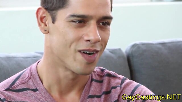 Amateur hunk takes big cock in anal audition: