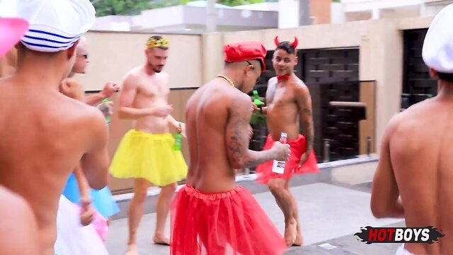 Wild latino carnaval: hot amateur twinks bareback orgy