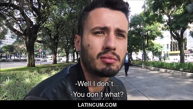 Spanish twink pays cash for first time anal with